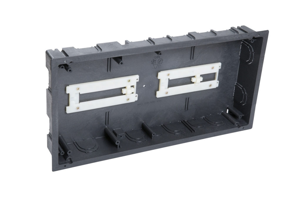 Caja 225 x 482 x 68 mm (Ref. 23139)